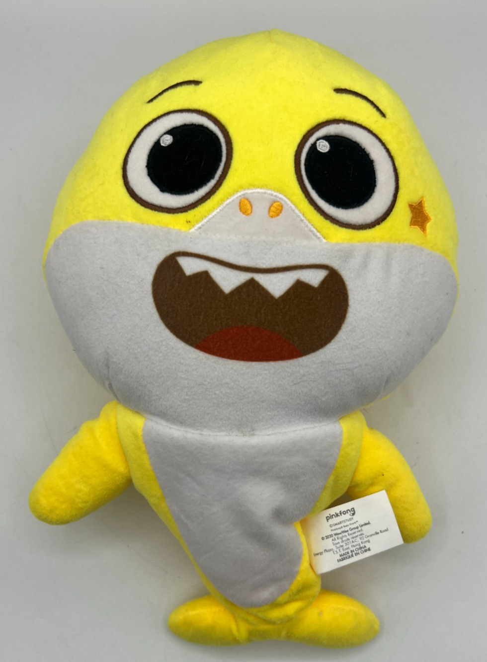 Pinkfong Baby Shark Yellow 10" Interactive Electronic Plush Toy 2020